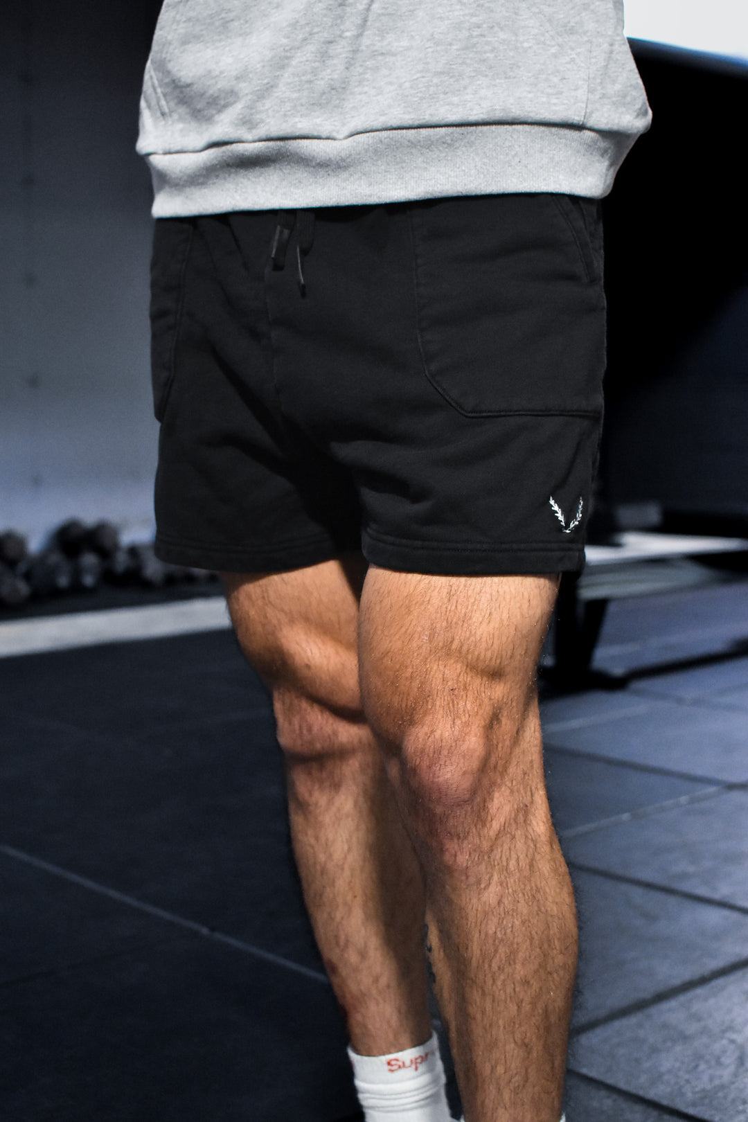 ATHLETIC SWEAT SHORTS - BLACK